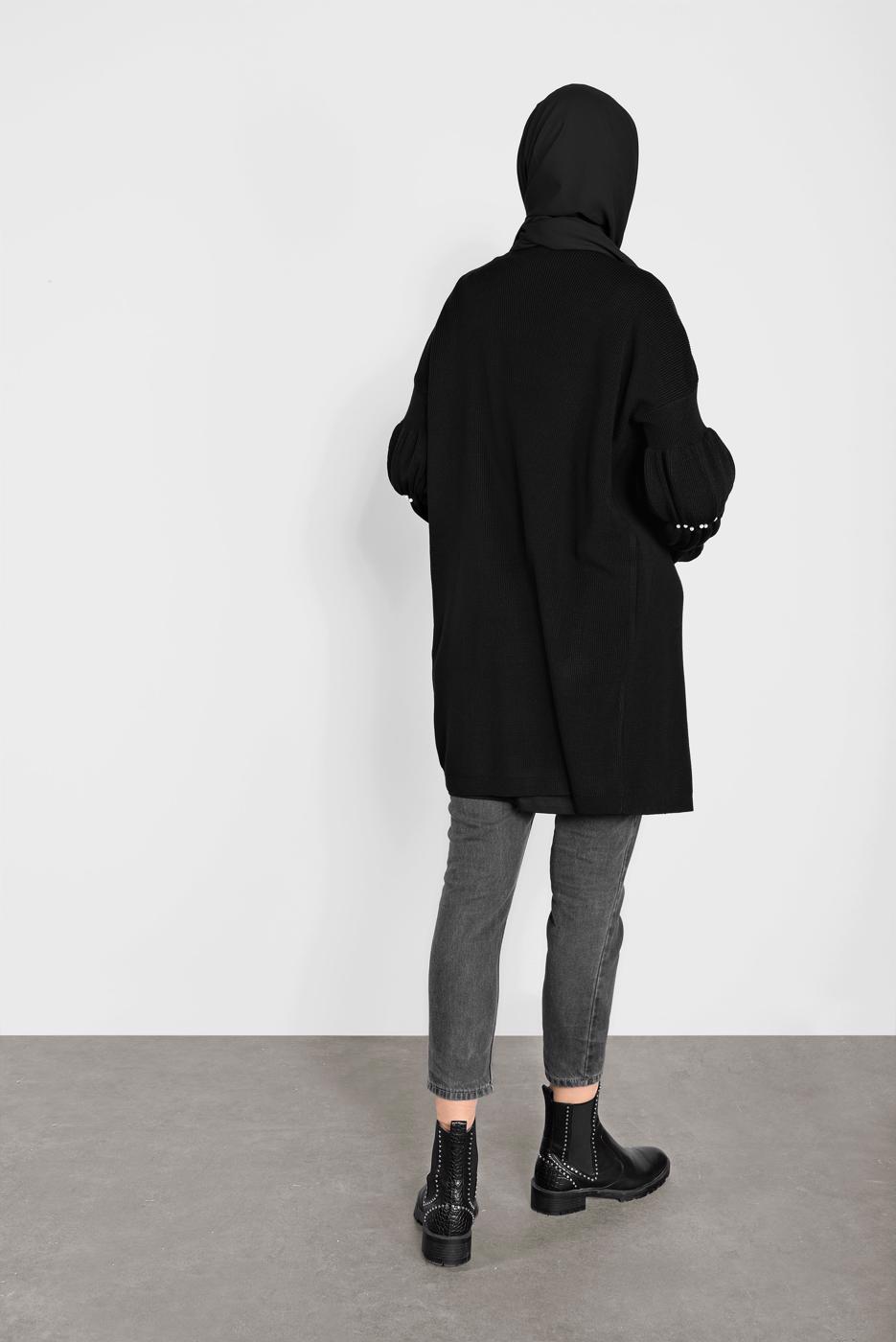 Tesettür giyim SİYAH İNCİ İŞLEME DETAYLI HIRKA 82441