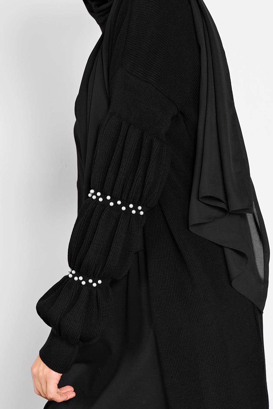 Tesettür giyim SİYAH İNCİ İŞLEME DETAYLI HIRKA 82441