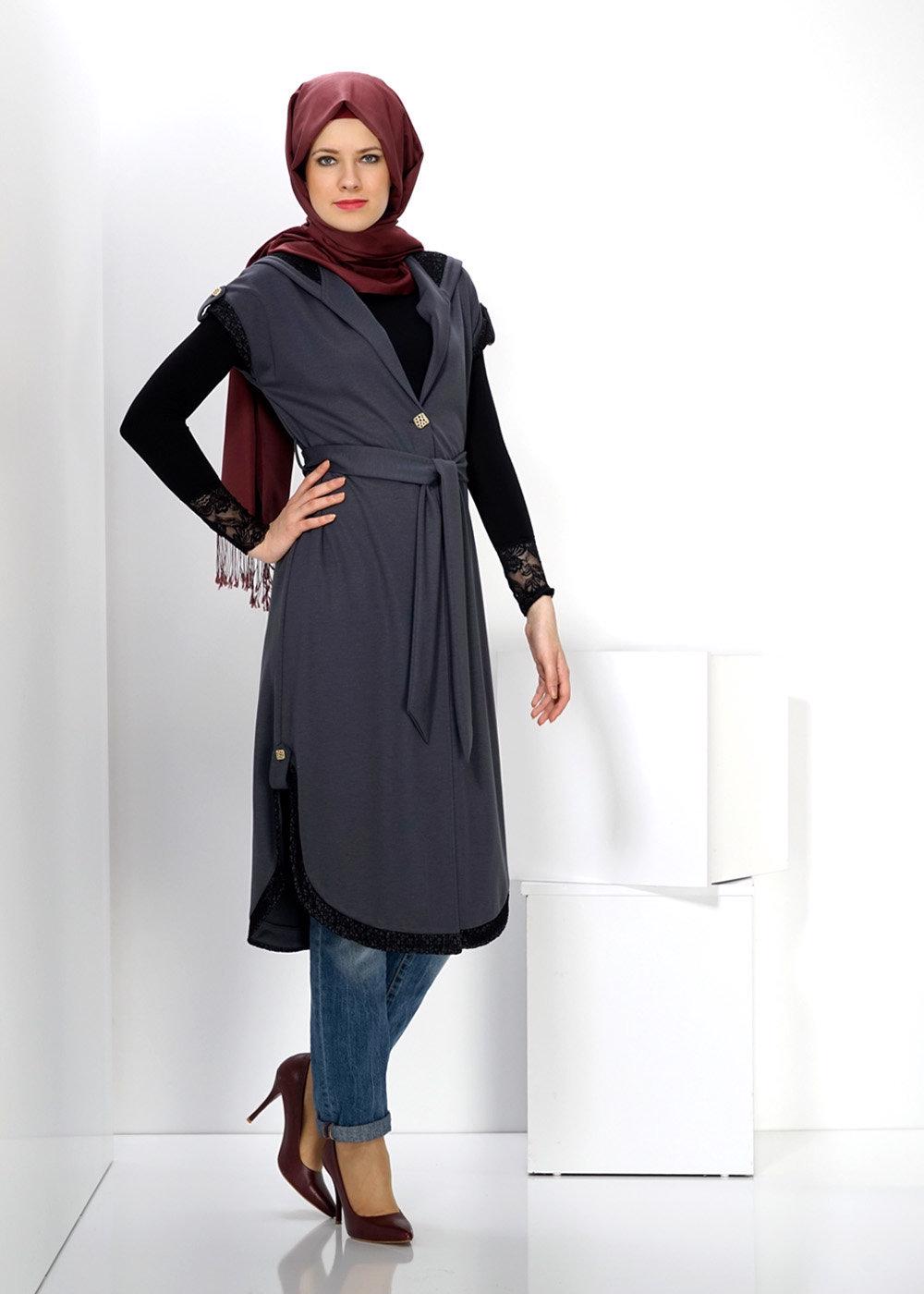 Tesettür giyim GRİ ALVİNA KAPÜŞONLU KUŞAKLI YELEK 4514 