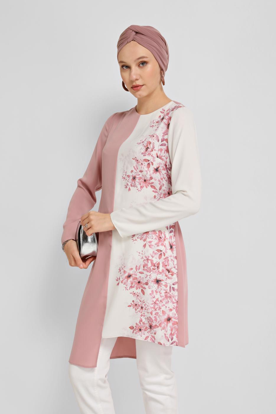 Tesettür giyim PUDRA ALVİNA ÇİÇEK DESENLİ KUŞAKLI TUNİK T 40865