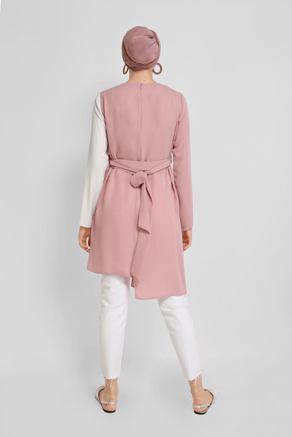 Tesettür giyim PUDRA ALVİNA ÇİÇEK DESENLİ KUŞAKLI TUNİK T 40865