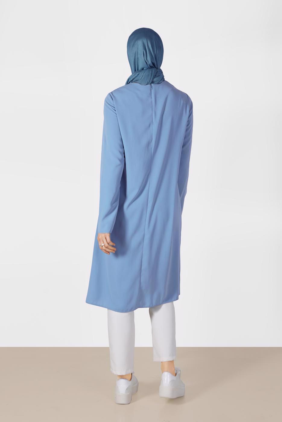 Tesettür giyim MAVİ ALVİNA ÇİÇEK DESENLİ ASİMETRİK KESİM TUNİK T 40879