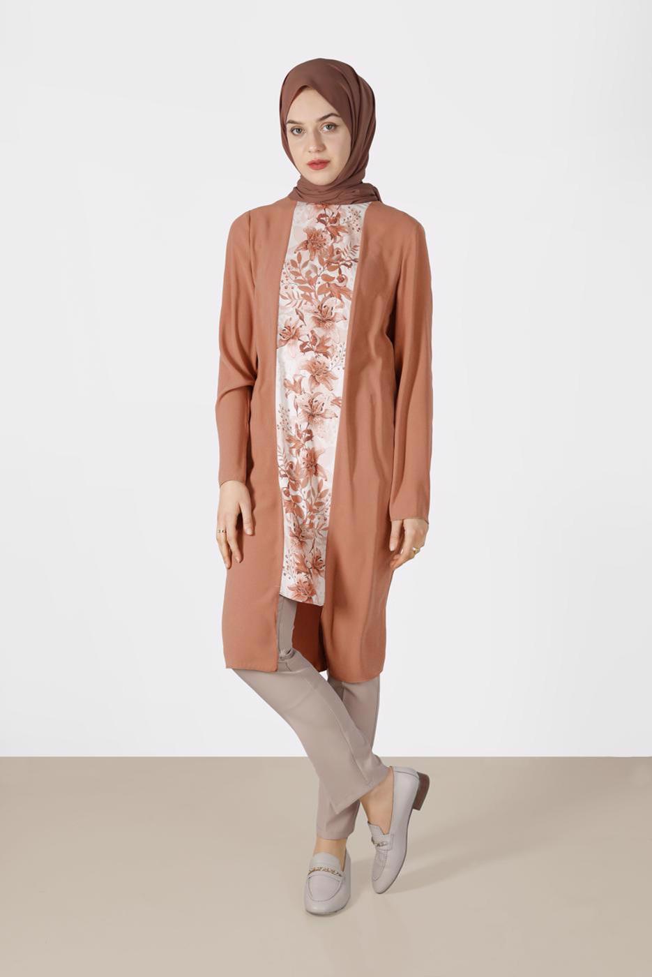 Tesettür giyim KAHVE ALVİNA ÇİÇEK DESENLİ ASİMETRİK KESİM TUNİK T 40879