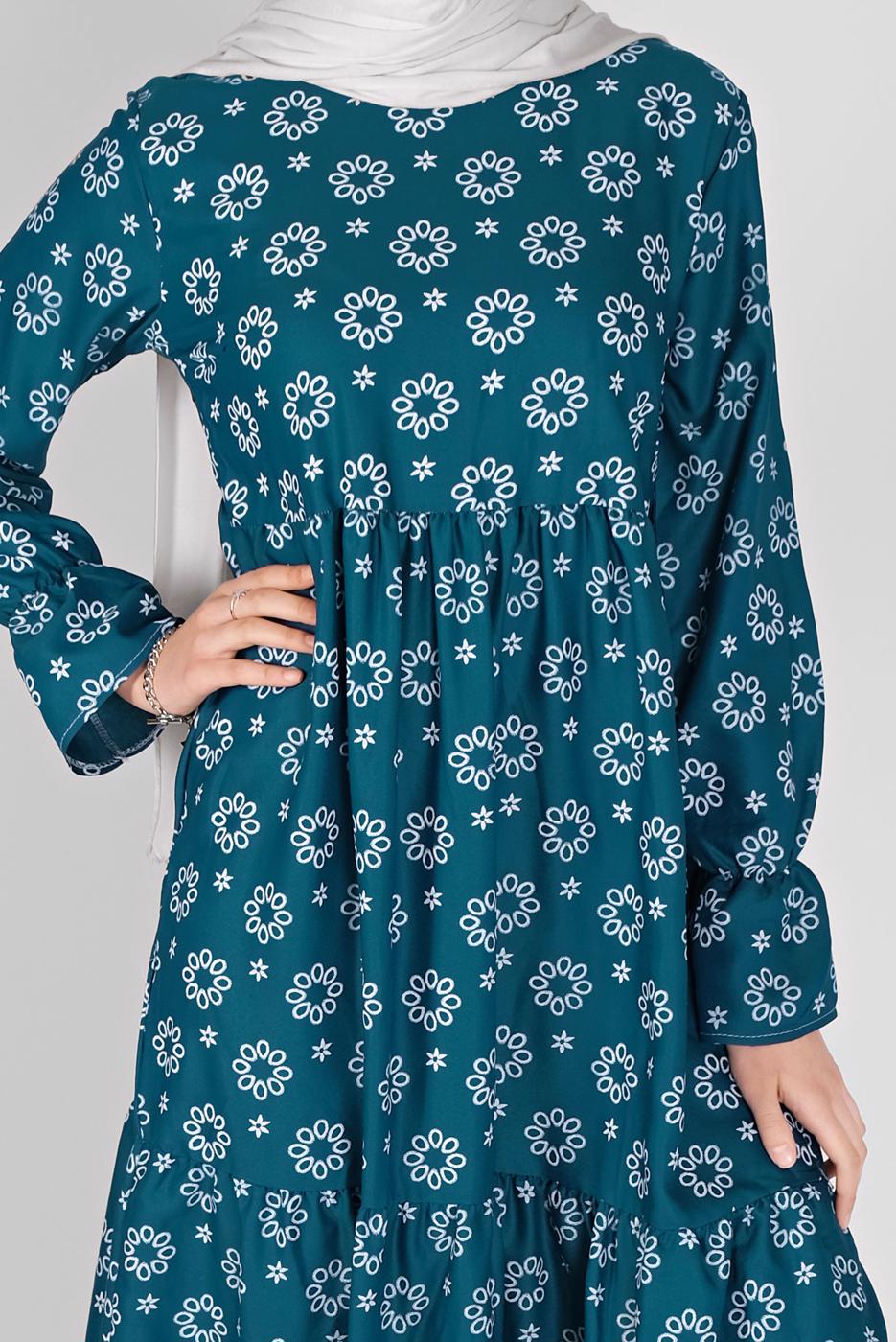 Tesettür giyim MAVİ MANŞETLERİ LASTİKLİ BASKILI ELBİSE  7054 