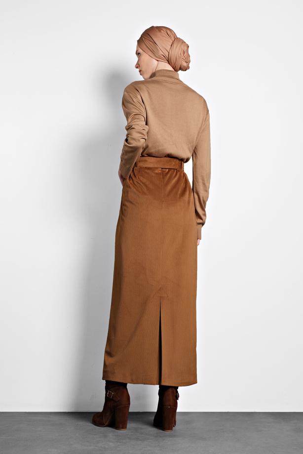 Vêtements hijab TABA JUPE EN VELOURS AVEC CEINTURE ET BOUTONS ALVİNA 60033 - TRENDTESETTÜR