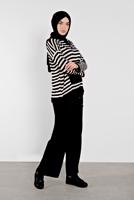 Tesettür giyim SİYAH ÇİZGİLİ BÜZGÜLÜ TAKIM 4102 