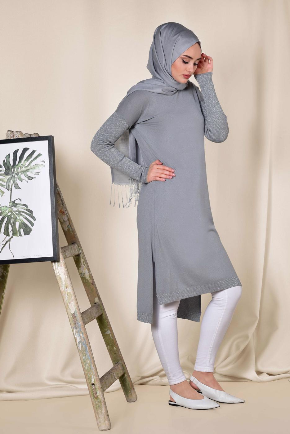 Tesettür giyim GRİ ALVİNA YANLARI YIRTMAÇLI SİMLİ TUNİK 4523  