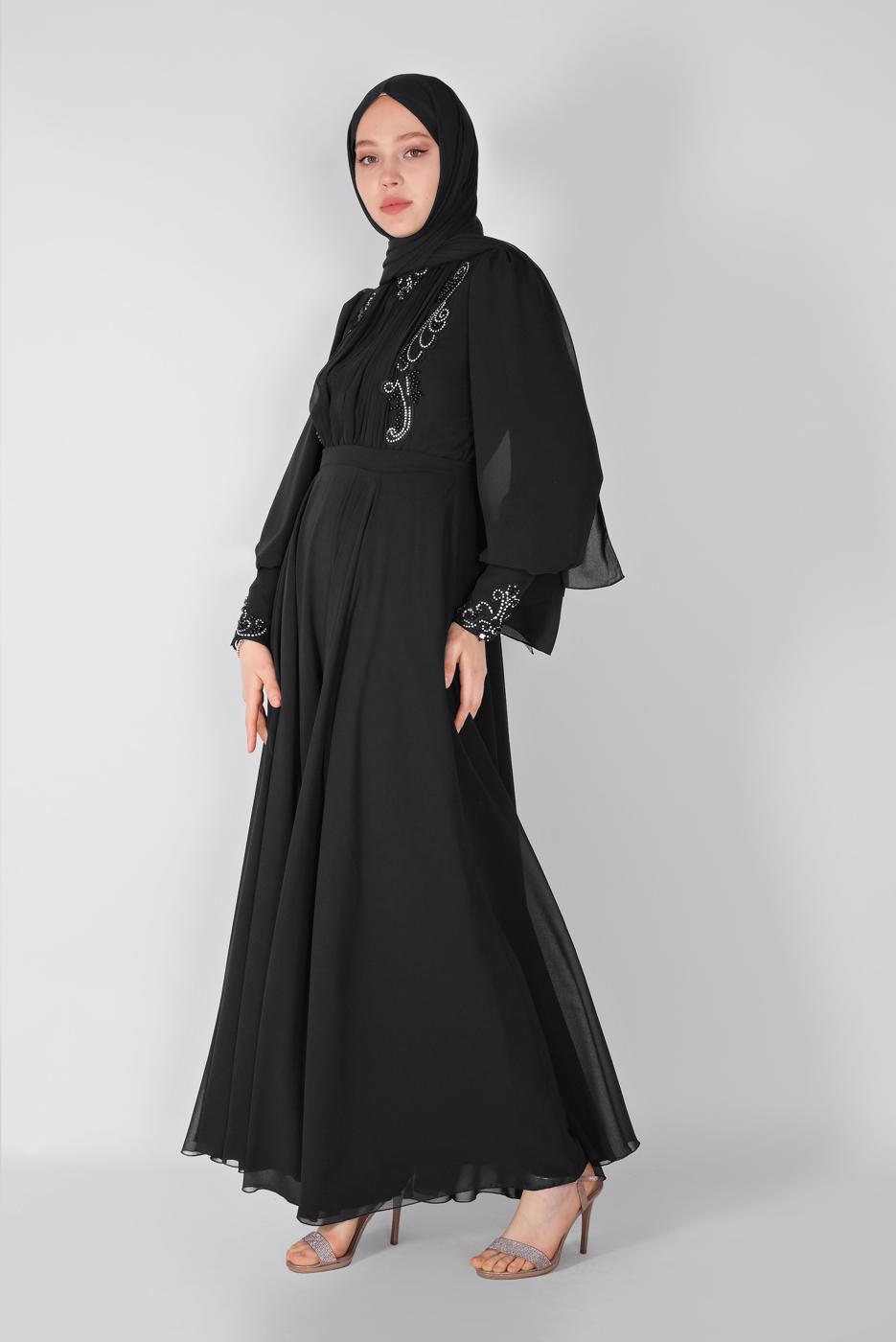 Tesettür giyim SİYAH NAKIŞLI BONCUKLU ABİYE 18725 
