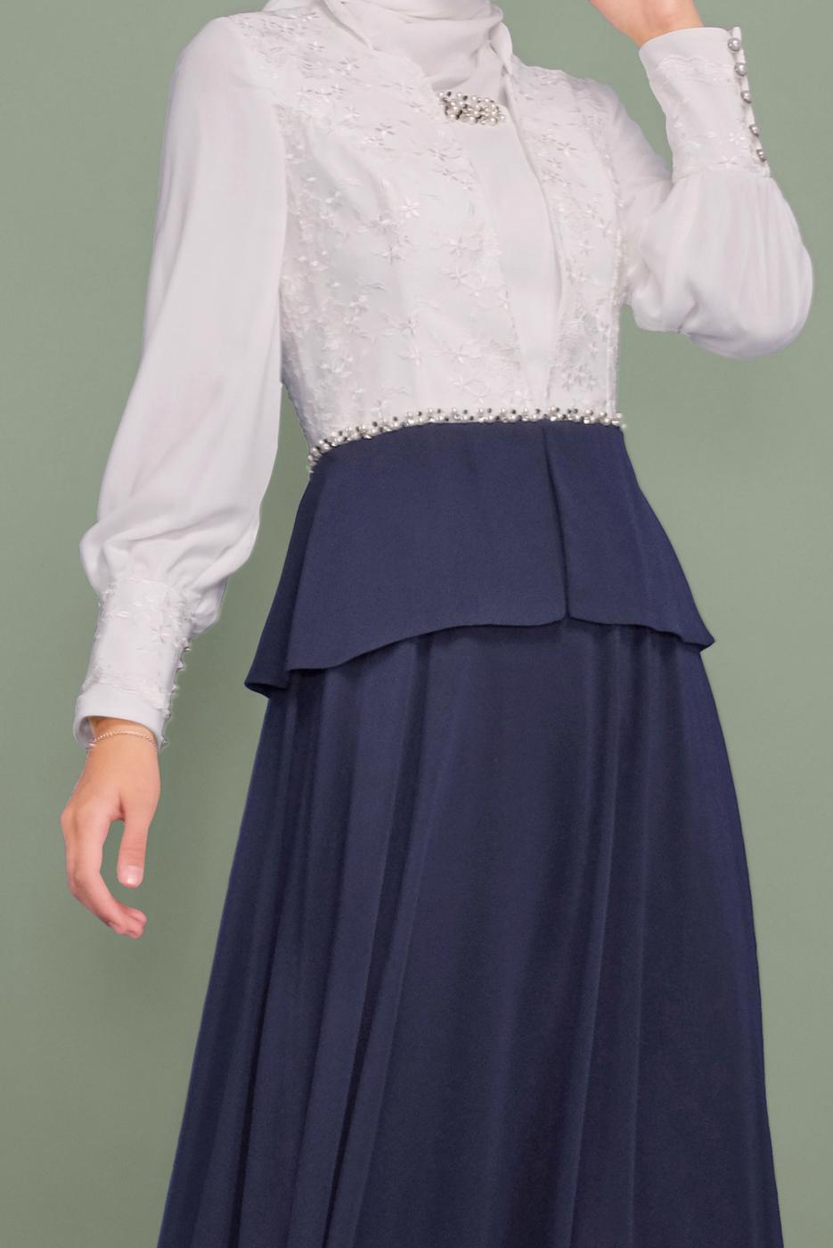 Tesettür giyim LACİVERT İNCİ VE İŞLEME DETAYLI ŞİFON ABİYE ELBİSE 5954 