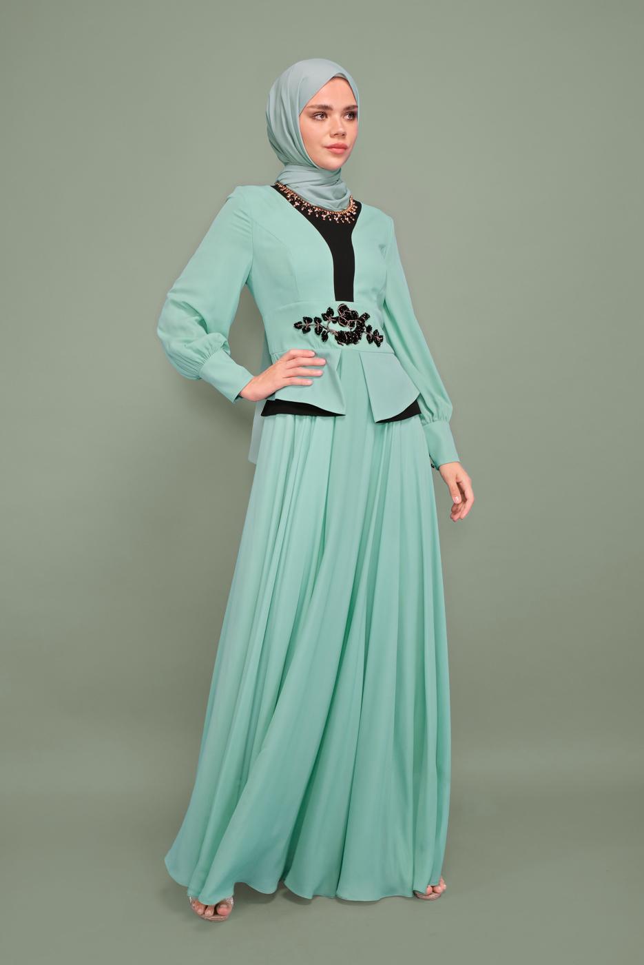Tesettür giyim YEŞİL NAKIŞ İŞLEMELİ BONCUKLU ABİYE T 5957