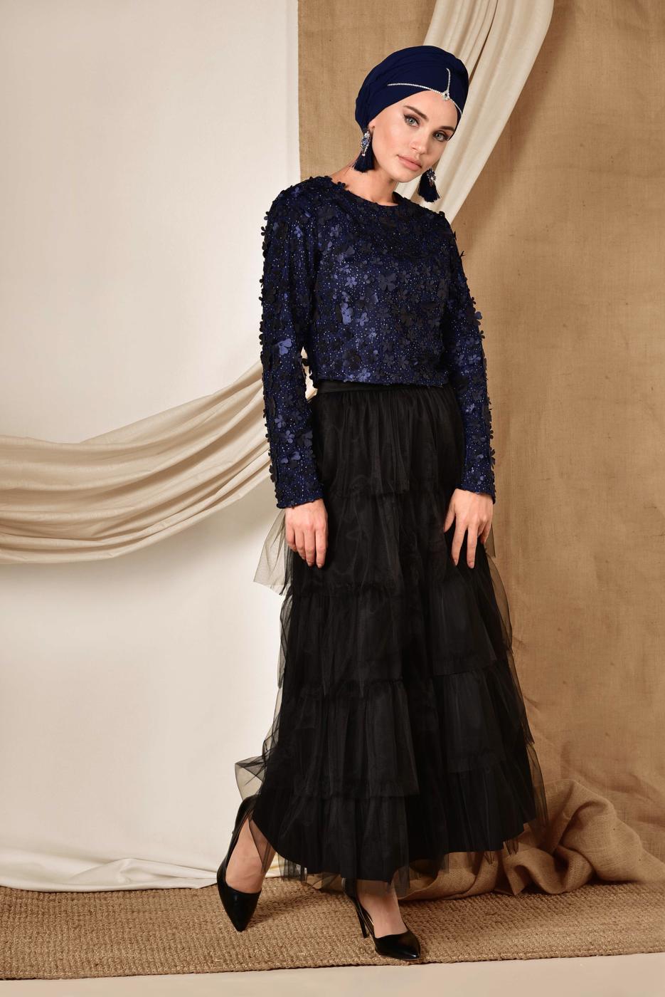 Tesettür giyim LACİVERT  ALVİNA ÜÇ BOYUTLU ÇİÇEK DETAYLI ABİYE BLUZ 4064