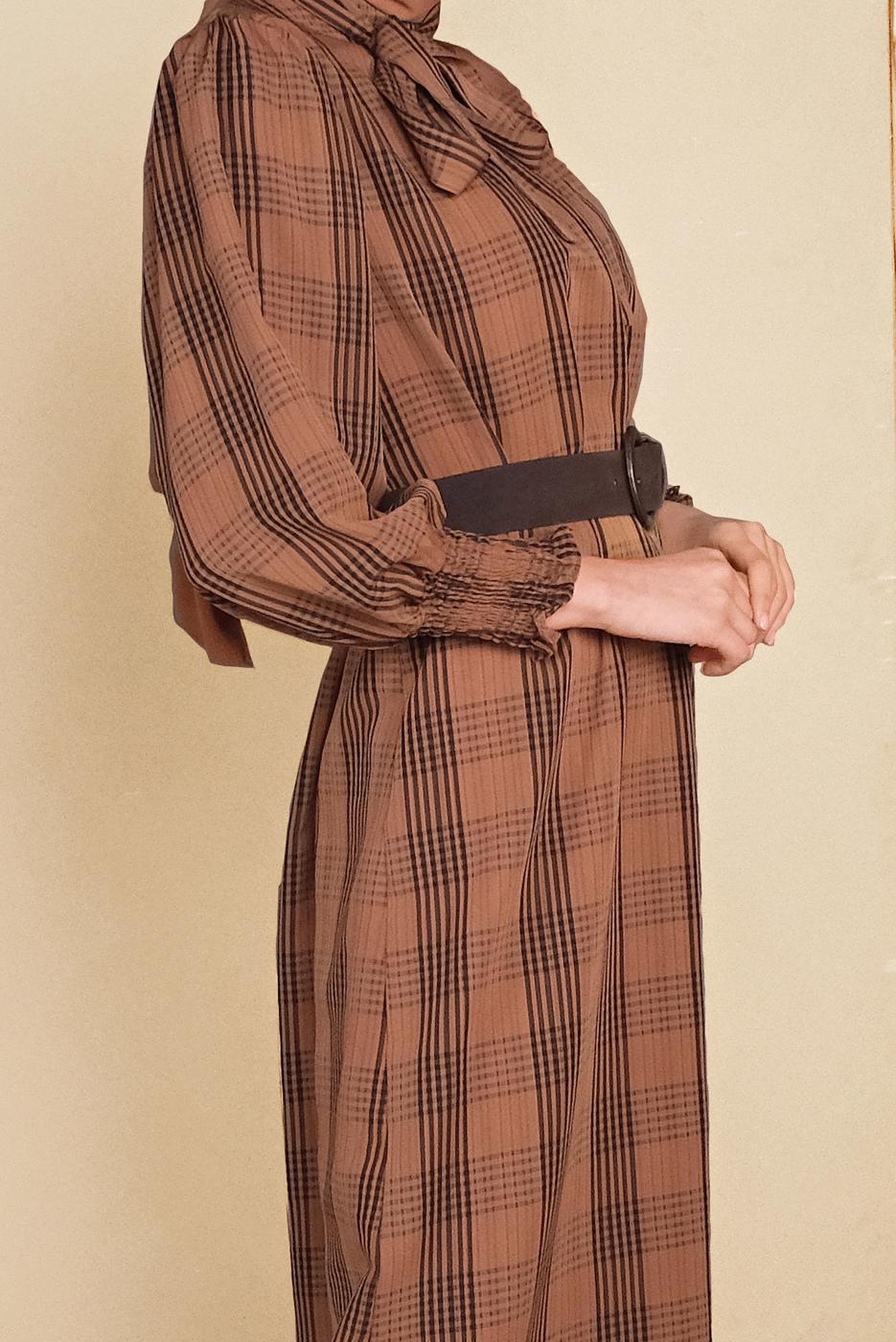 Tesettür giyim TABA BELİ KUŞAKLI ÇİZGİLİ ELBİSE 0354 