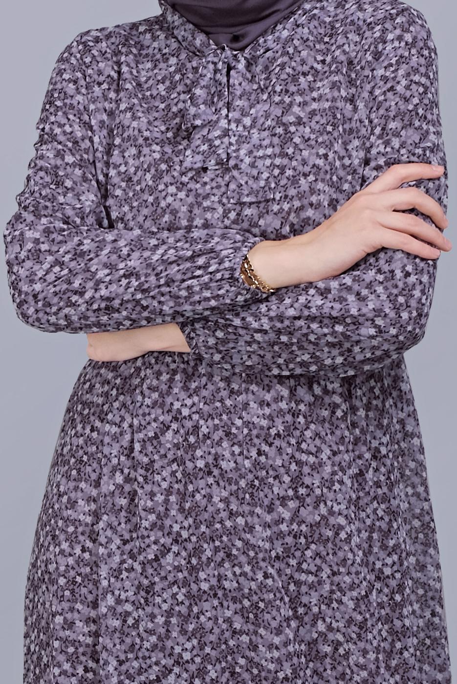 Tesettür giyim MOR KÜÇÜK ÇİÇEK DESENLİ FIRFIRLI ELBİSE  822 