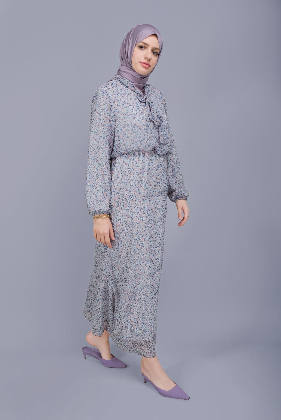 Tesettür giyim LACİVERT KÜÇÜK ÇİÇEK DESENLİ FIRFIRLI ELBİSE  822 