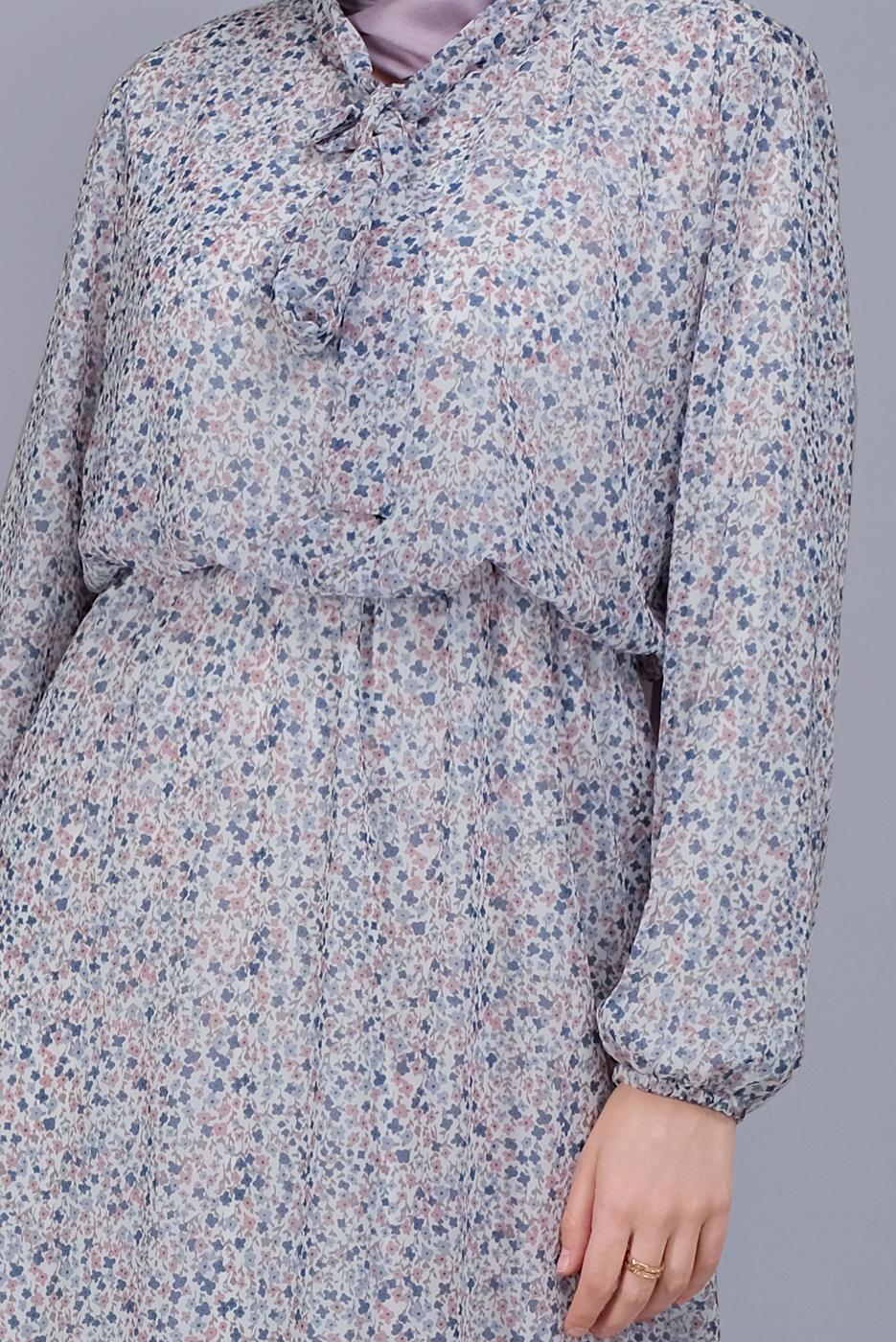 Tesettür giyim LACİVERT KÜÇÜK ÇİÇEK DESENLİ FIRFIRLI ELBİSE  822 