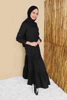 Tesettür giyim SİYAH MANŞETLERİ LASTİKLİ VOLANLI ELBİSE 2534