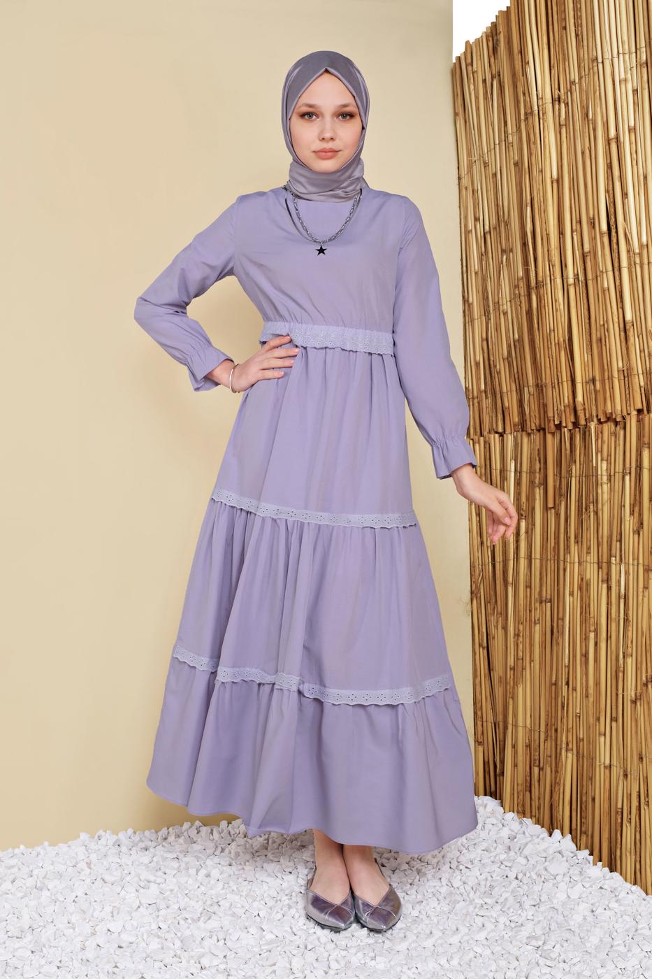 Tesettür giyim MOR MANŞETLERİ LASTİKLİ VOLANLI ELBİSE 2534