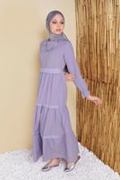 Tesettür giyim MOR MANŞETLERİ LASTİKLİ VOLANLI ELBİSE 2534