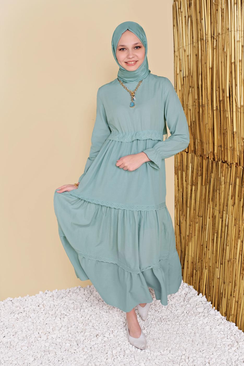 Tesettür giyim YEŞİL MANŞETLERİ LASTİKLİ VOLANLI ELBİSE 2534