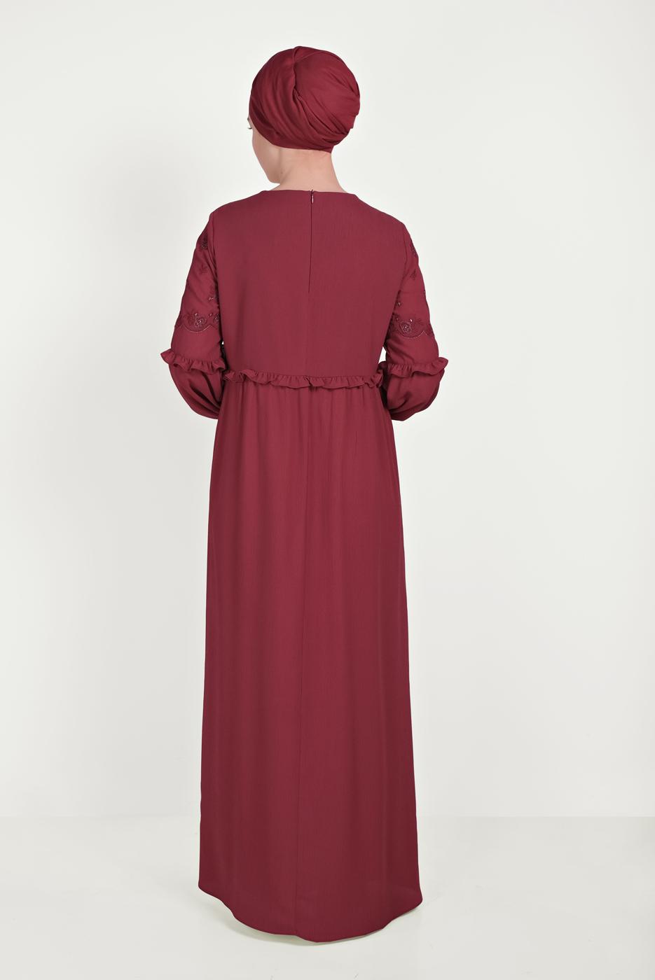 Tesettür giyim BORDO ALVİNA DÜĞMELİ NAKIŞLI ELBİSE 40500 