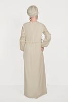 Tesettür giyim EKRU ALVİNA DÜĞMELİ NAKIŞLI ELBİSE 40500 