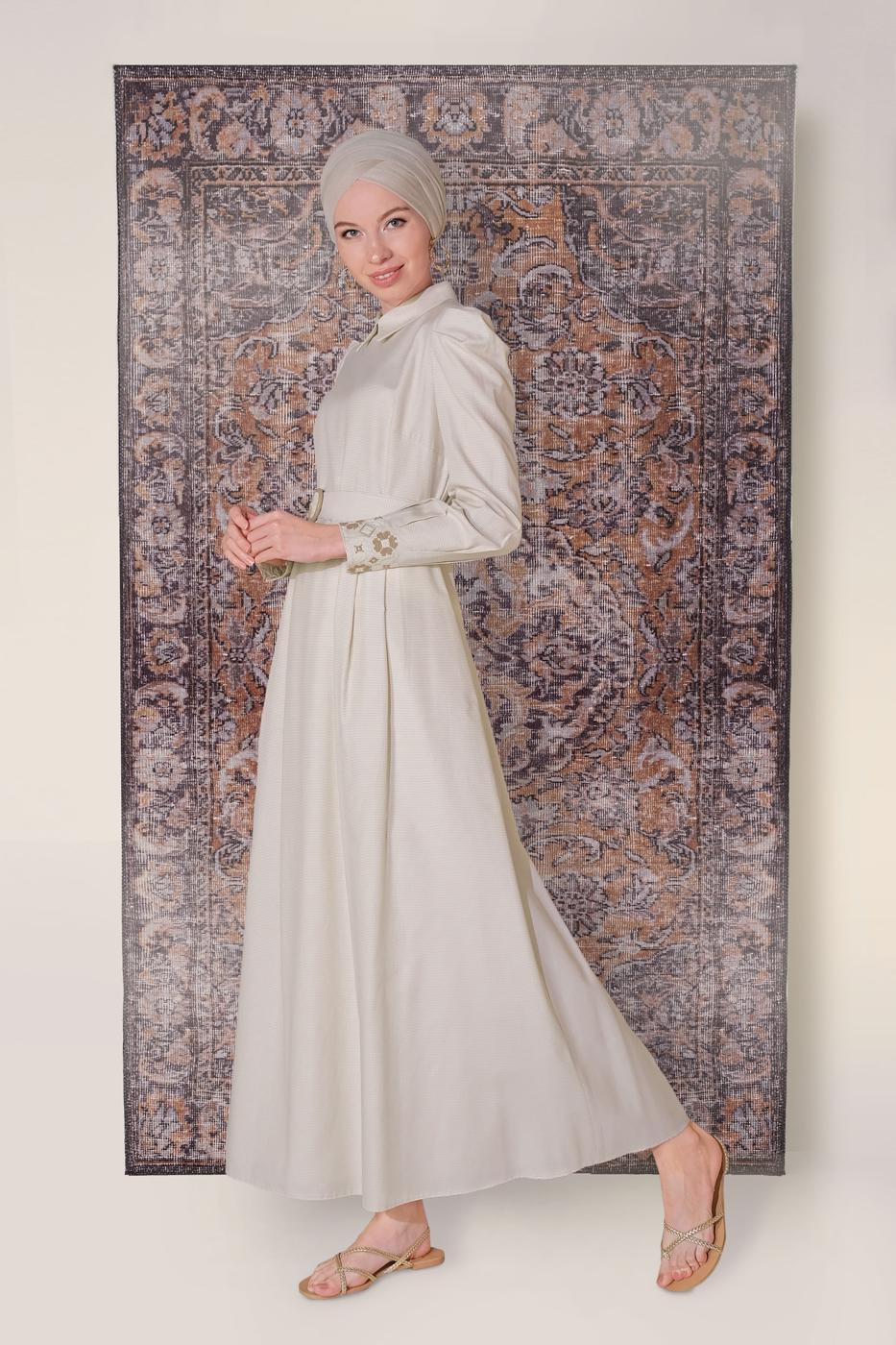 Tesettür giyim BEJ ALVİNA PAMUKLU KAZAYAĞI DESENLİ NAKIŞ DETAYLI ELBİSE T 40520