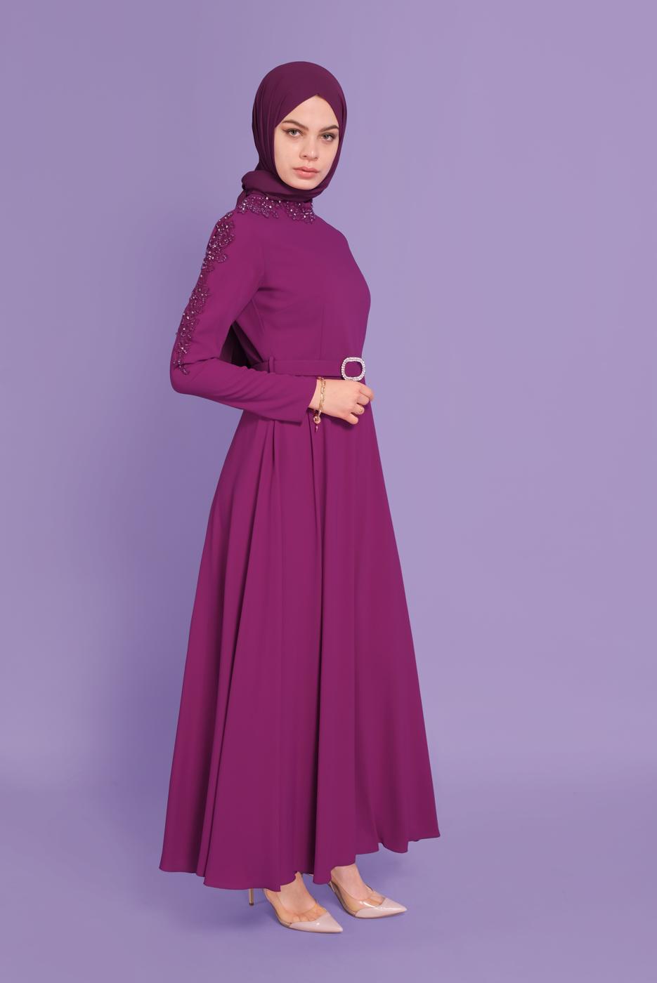 Tesettür giyim FUŞYA ALVİNA NAKIŞ DETAYLI KEMERLİ ELBİSE 40585