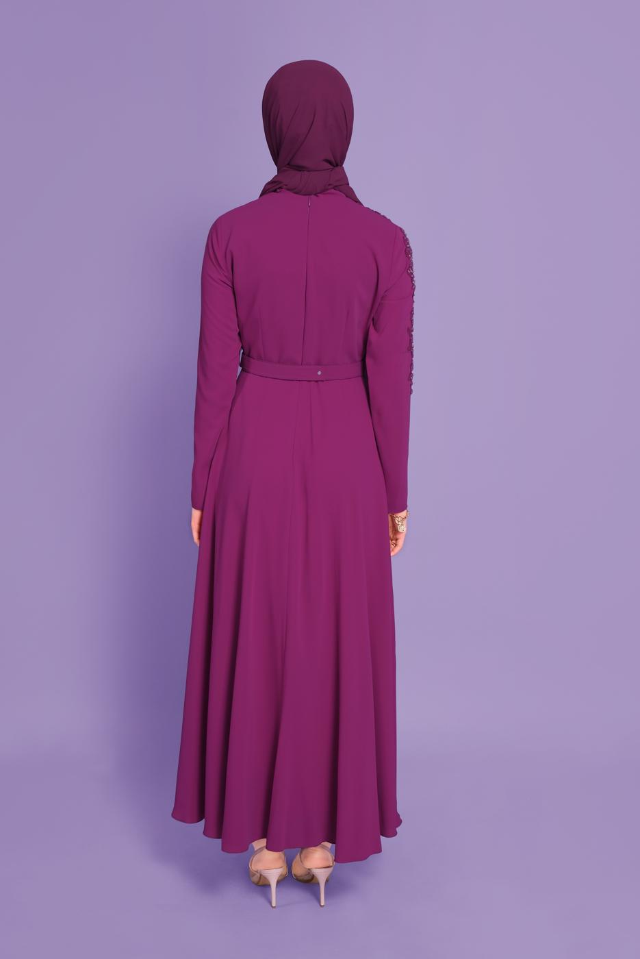 Tesettür giyim FUŞYA ALVİNA NAKIŞ DETAYLI KEMERLİ ELBİSE 40585