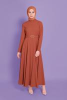 Tesettür giyim KAHVE ALVİNA NAKIŞ DETAYLI KEMERLİ ELBİSE 40585