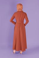Tesettür giyim KAHVE ALVİNA NAKIŞ DETAYLI KEMERLİ ELBİSE 40585