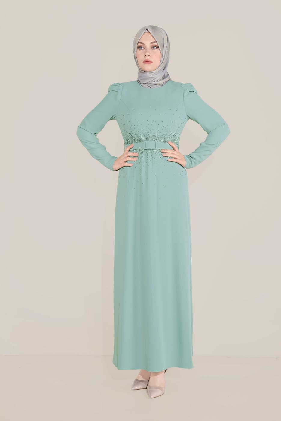 Tesettür giyim YEŞİL ALVİNA İŞLEMELİ KEMERLİ ELBİSE T 40586