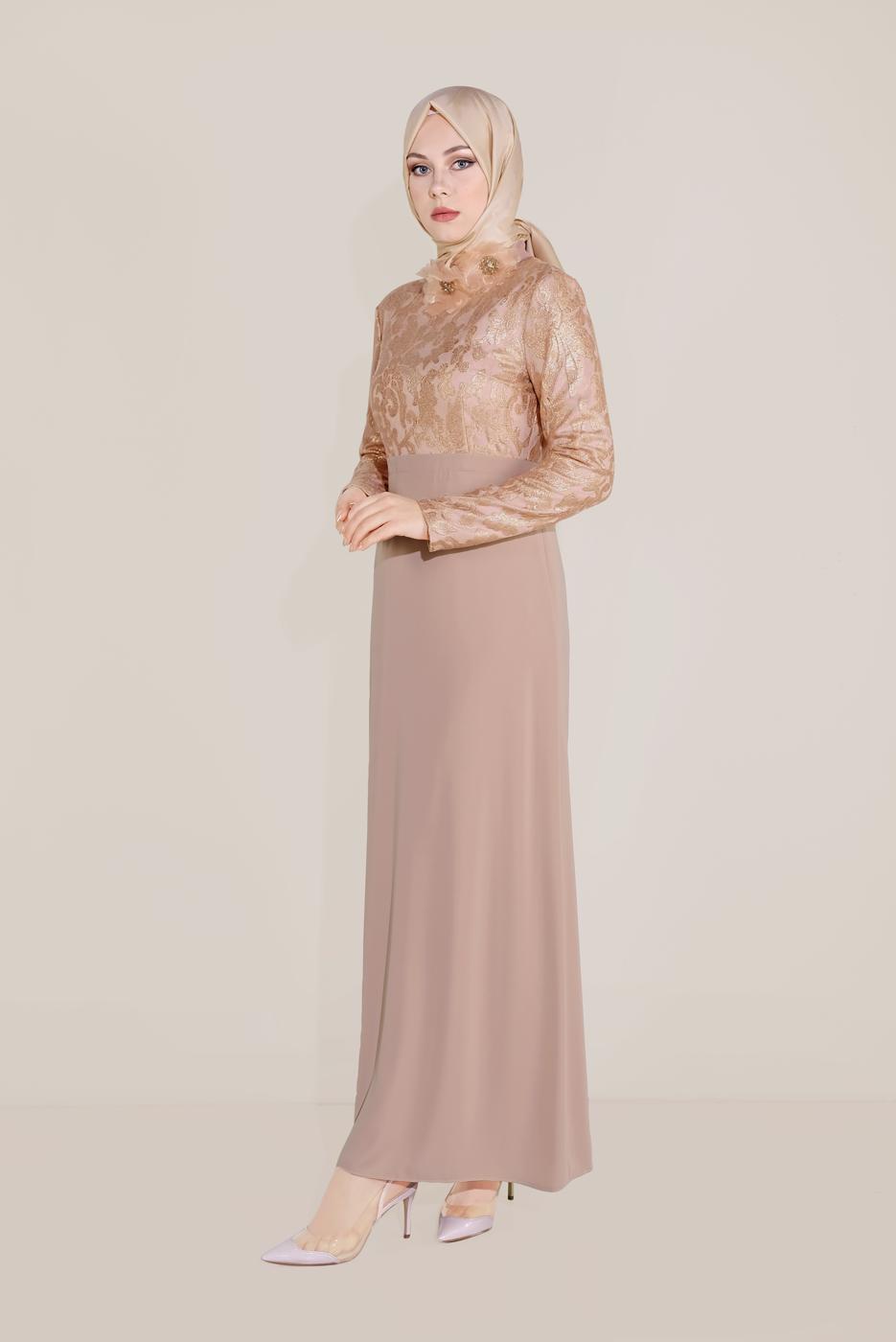 Tesettür giyim PUDRA ALVİNA YAKASI ÇİÇEK BROŞLU DESENLİ ELBİSE T 40598-1