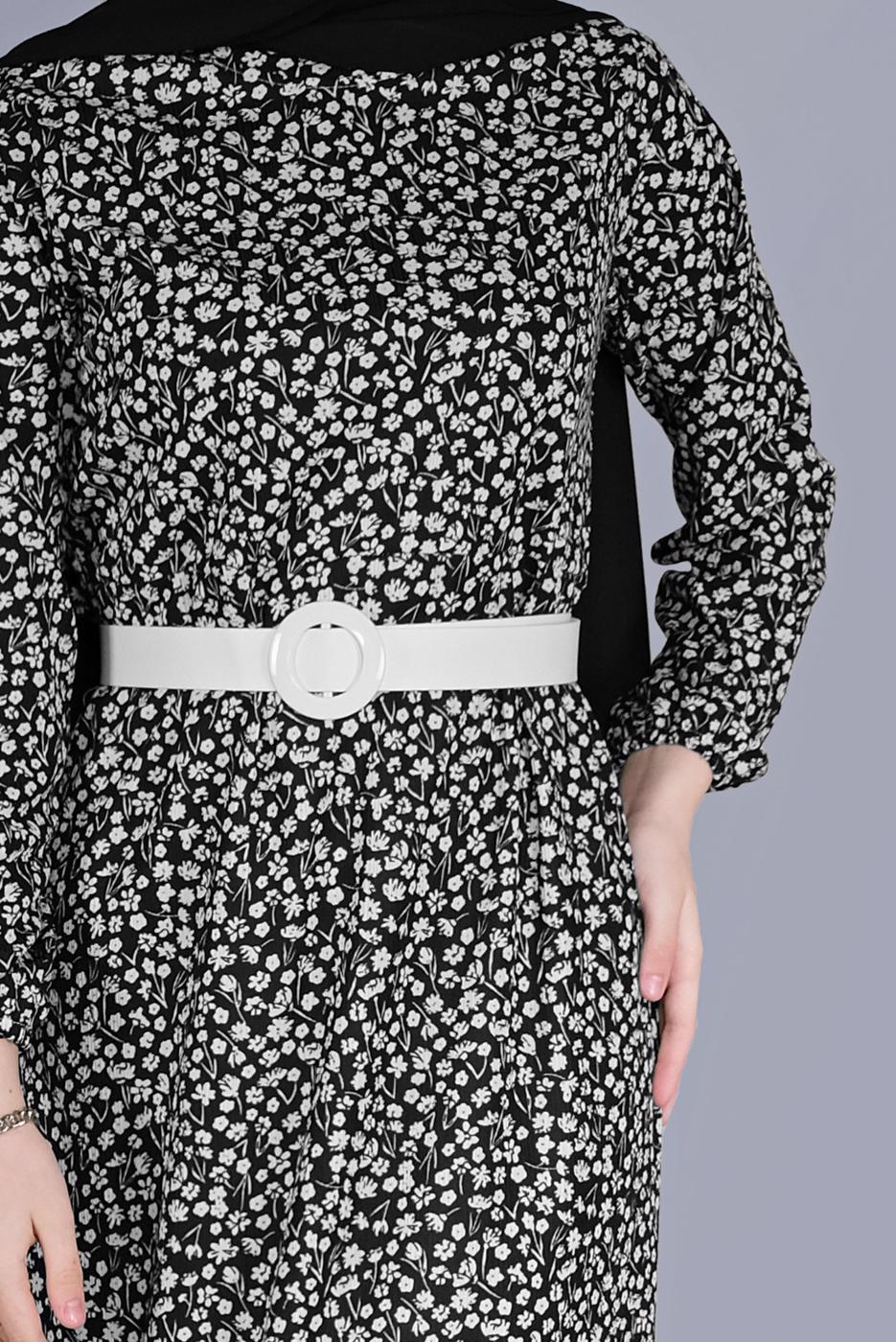 Tesettür giyim SİYAH KÜÇÜK ÇİÇEKLİ ETEK UCU VOLANLI ELBİSE 4076 