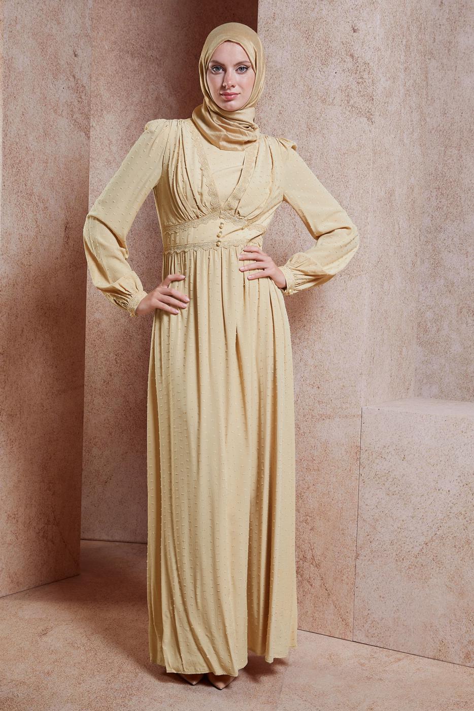 Tesettür giyim BEJ ALVİNA DANTEL DETAYLI DÜĞMELİ ELBİSE T 41509