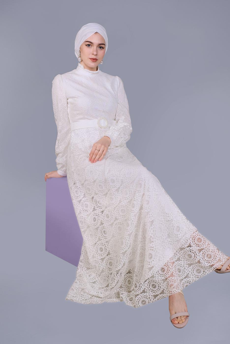 Tesettür giyim EKRU ALVİNA DANTELLİ YUVARLAK YAKA ELBİSE T 41662