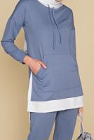 Tesettür giyim MAVİ KAPÜŞONLU PARÇA DETAYLI İKİLİ PANTOLONLU EŞOFMAN TAKIMI 0555