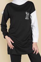 Tesettür giyim SİYAH YAZI BASKILI İKİLİ PANTOLONLU EŞOFMAN TAKIMI 2056