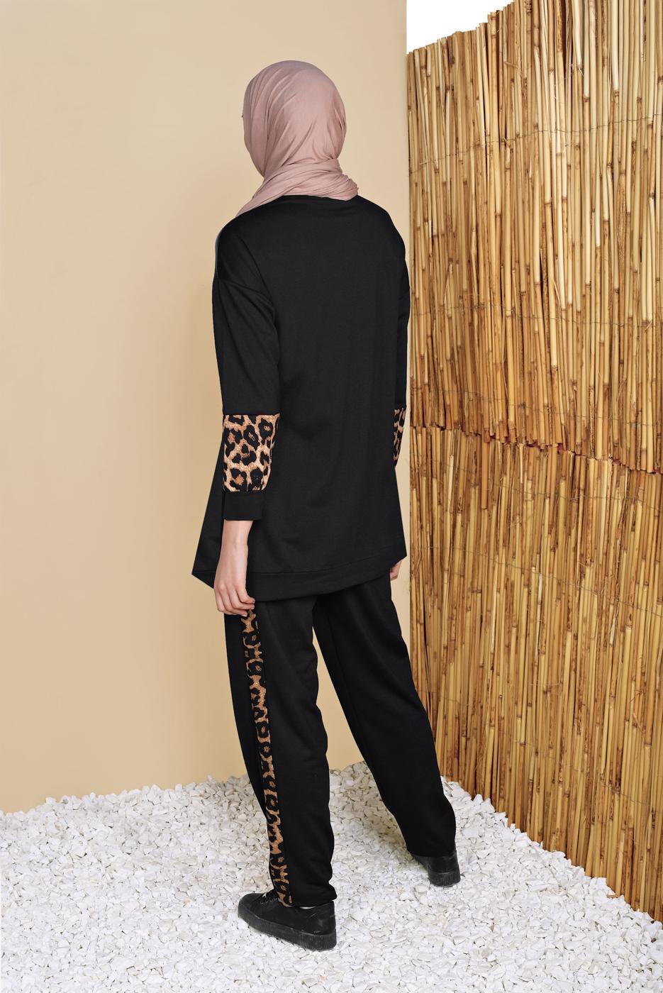 Tesettür giyim SİYAH LEOPAR VE DERİ DETAYLI EŞOFMAN TAKIMI 2156 