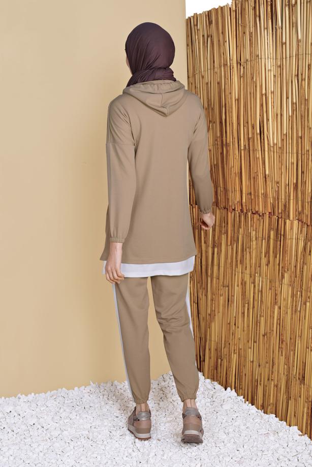 Tesettür giyim  CEPLİ İKİLİ PANTOLONLU EŞOFMAN TAKIM 6555 - TRENDTESETTÜR