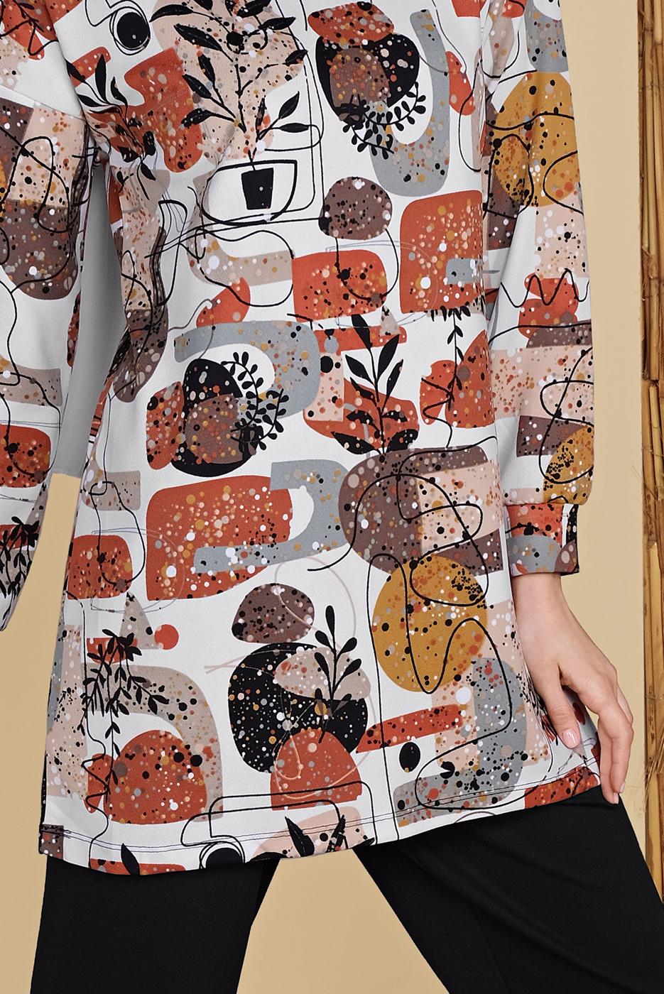 Tesettür giyim SİYAH RENKLİ DESENLİ PANTOLONLU EŞOFMAN TAKIM 6556 