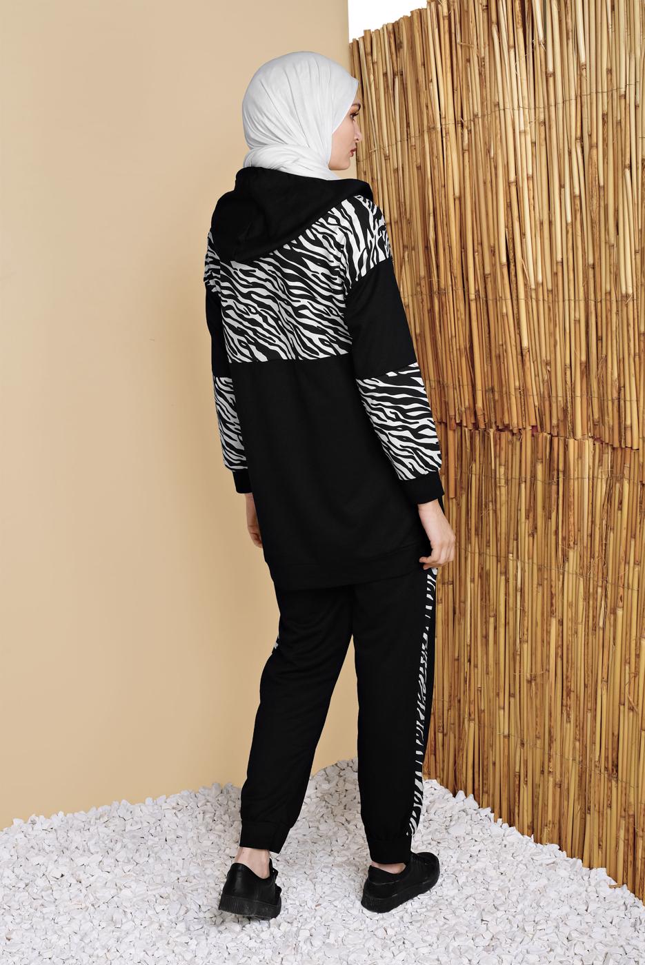 Tesettür giyim SİYAH ZEBRA DESENLİ PANTOLONLU EŞOFMAN TAKIM  7256