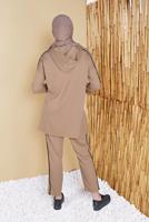 Tesettür giyim KAHVE ŞERİTLİ KAPÜŞONLU İKİLİ PANTOLONLU TAKIM 8456