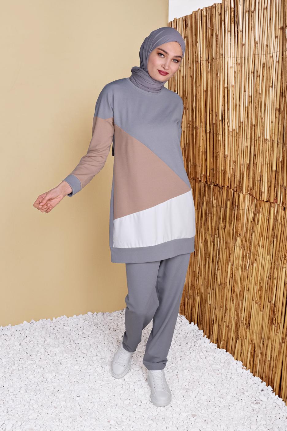 Tesettür giyim GRİ BİSİKLET YAKA İKİLİ PANTOLONLU EŞOFMAN TAKIMI 8555