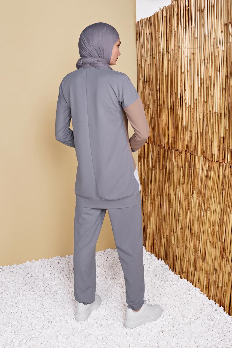 Tesettür giyim GRİ BİSİKLET YAKA İKİLİ PANTOLONLU EŞOFMAN TAKIMI 8555