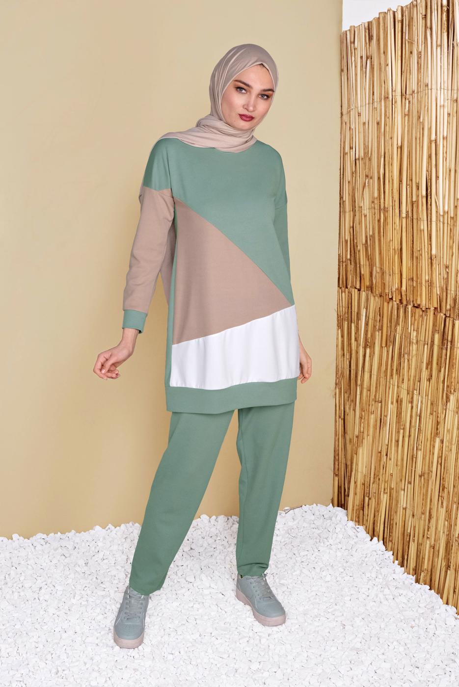 Tesettür giyim YEŞİL BİSİKLET YAKA İKİLİ PANTOLONLU EŞOFMAN TAKIMI 8555