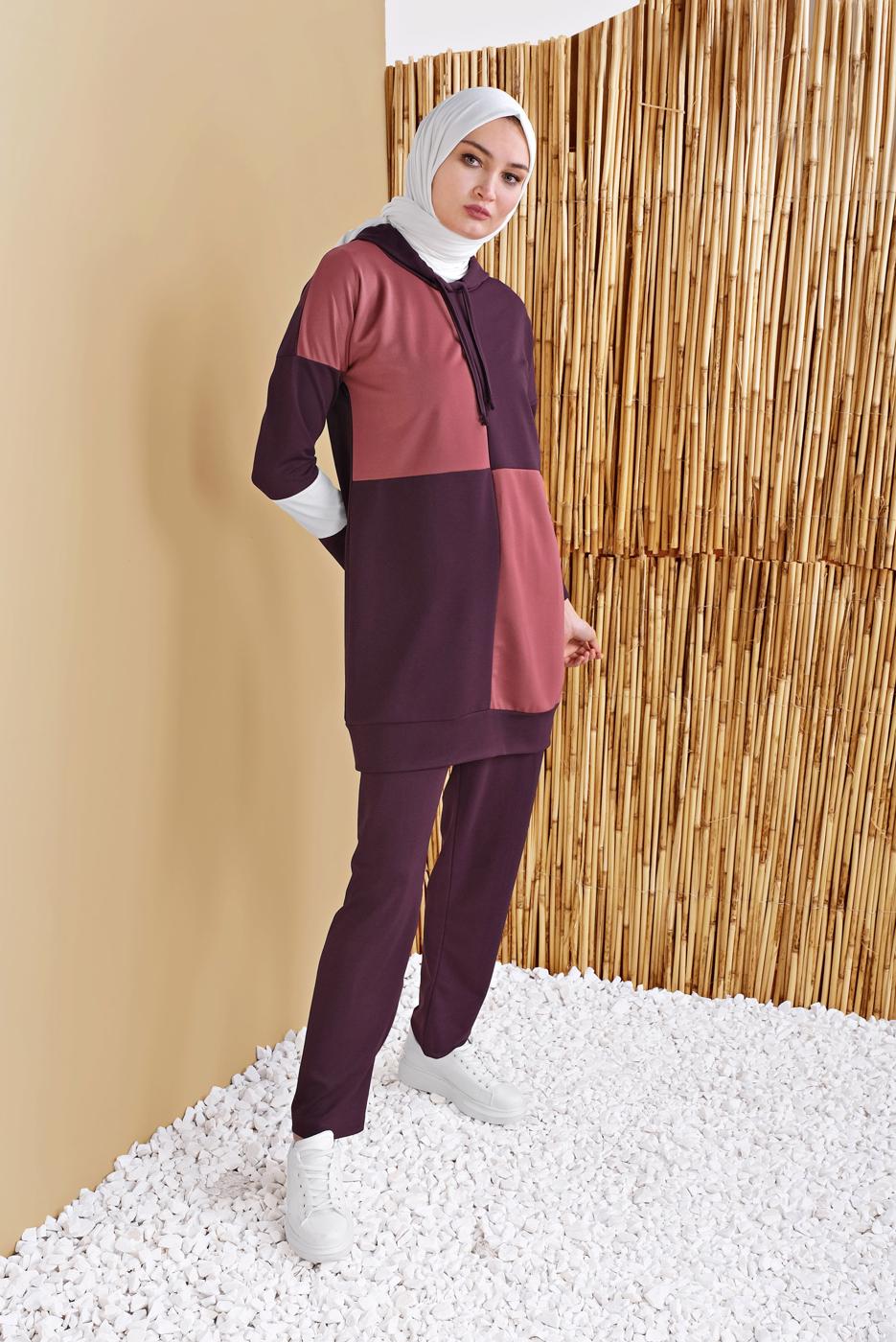 Tesettür giyim MÜRDÜM KARELİ ÜÇ RENKLİ PANTOLONLU EŞOFMAN TAKIM  9555
