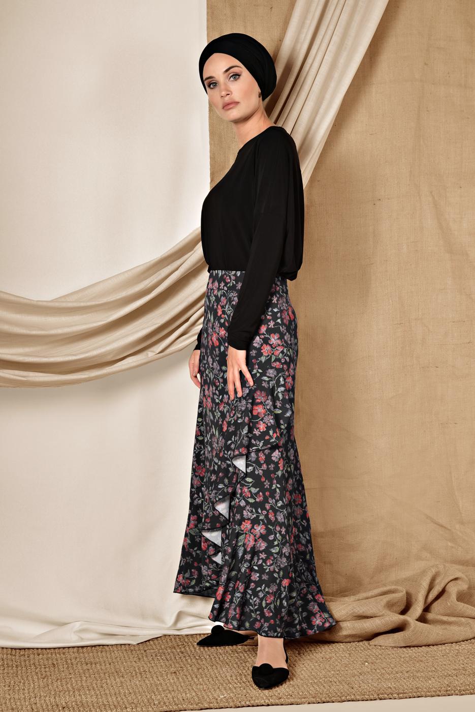 Tesettür giyim SİYAH  ALVİNA  FLORAL DESENLİ VOLANLI ETEK 6331