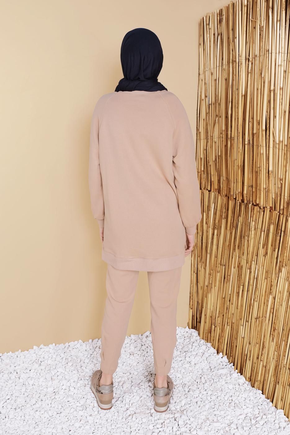 Hijab clothing BEIGE ELASTIC AT THE WAIST TROUSERS 49402 