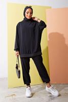 Tesettür giyim SİYAH MANŞETLERİ LASTİKLİ SALAŞ İKİLİ PANTOLONLU TAKIM 0310 