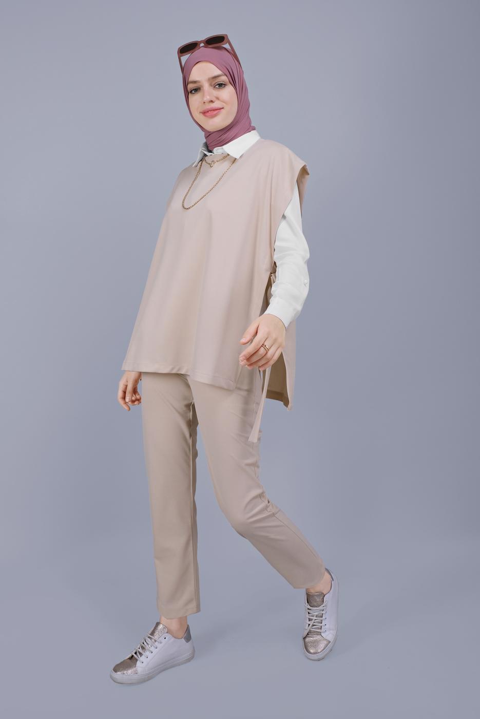 Tesettür giyim BEJ YANDAN BAĞLAMALI İKİLİ PANTOLONLU TAKIM 352 